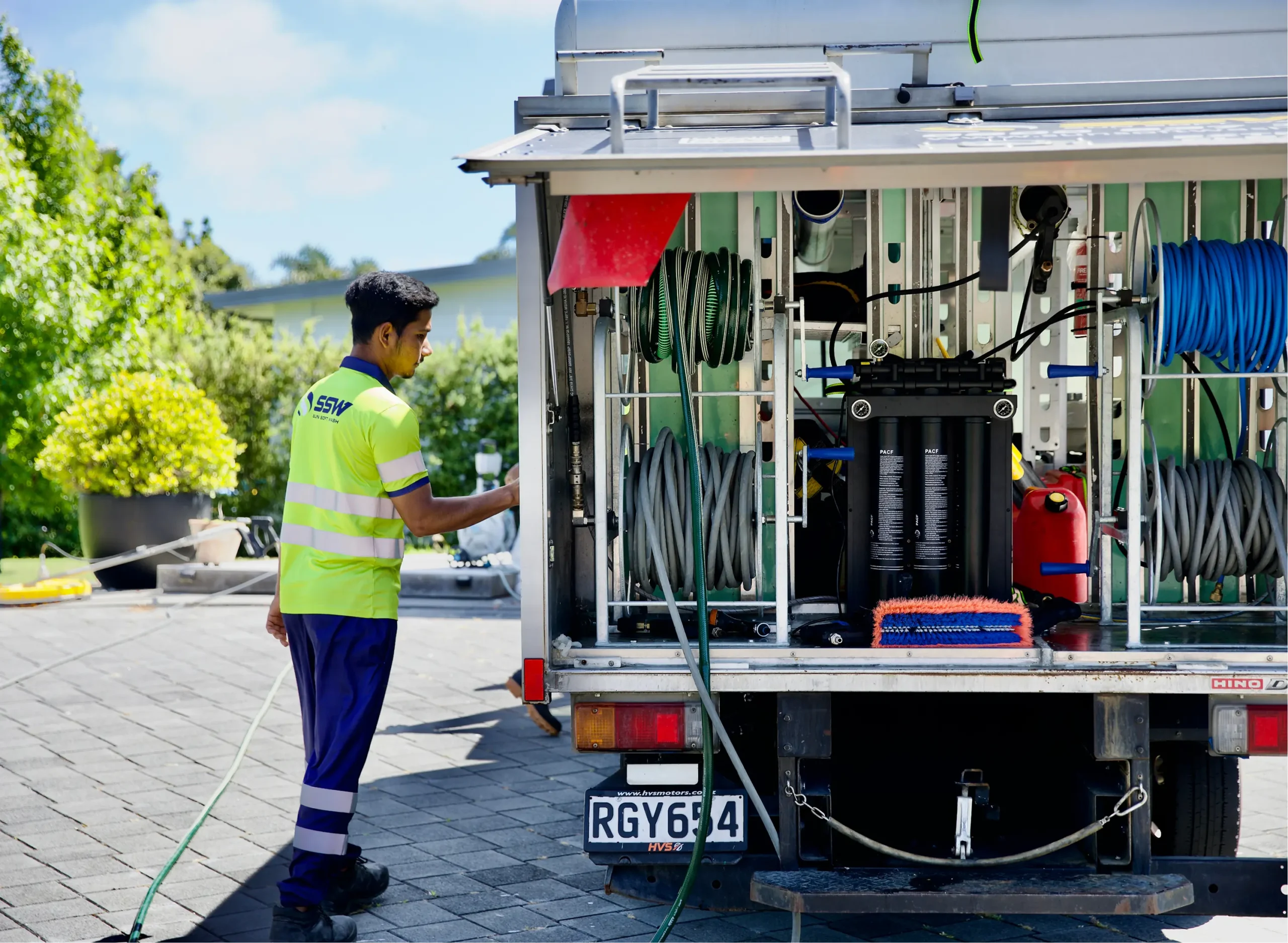 SSW Team at Work-Deck Cleaning Services in Auckland