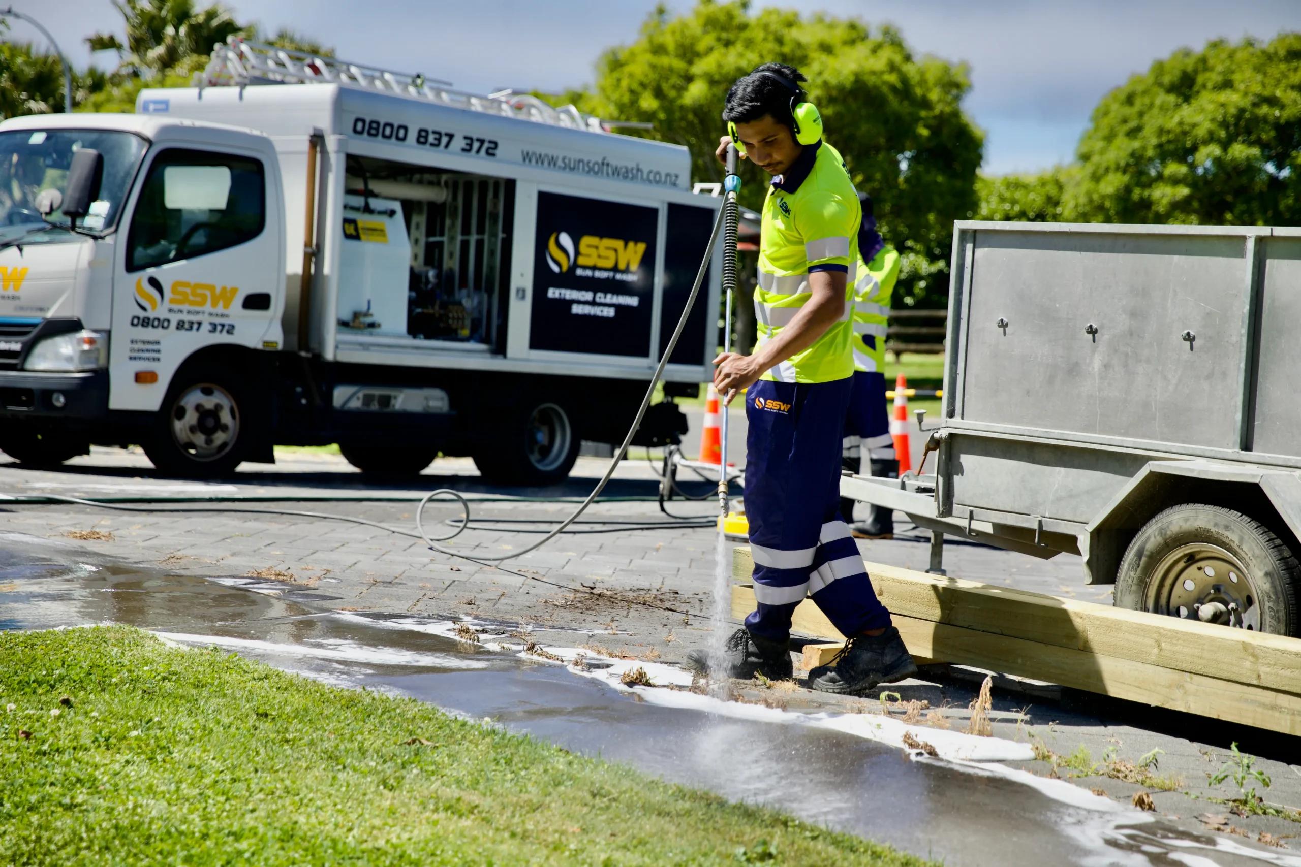 Best Water Blasting Services in Auckland - Sun softwash