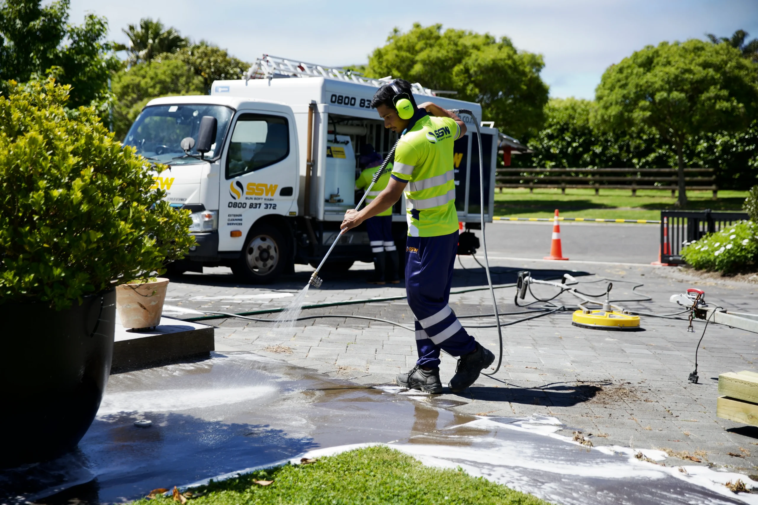 Professional Driveways Cleaning Service